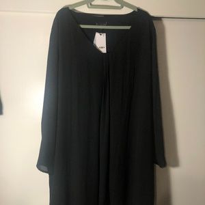 BNWT B by Bobeau black dress with pleat detail